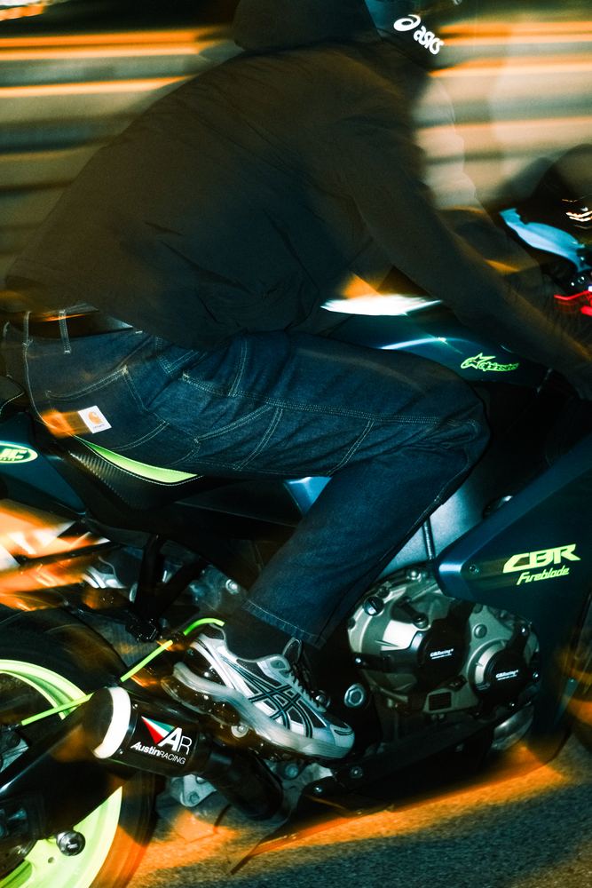 ASICS — frame 04