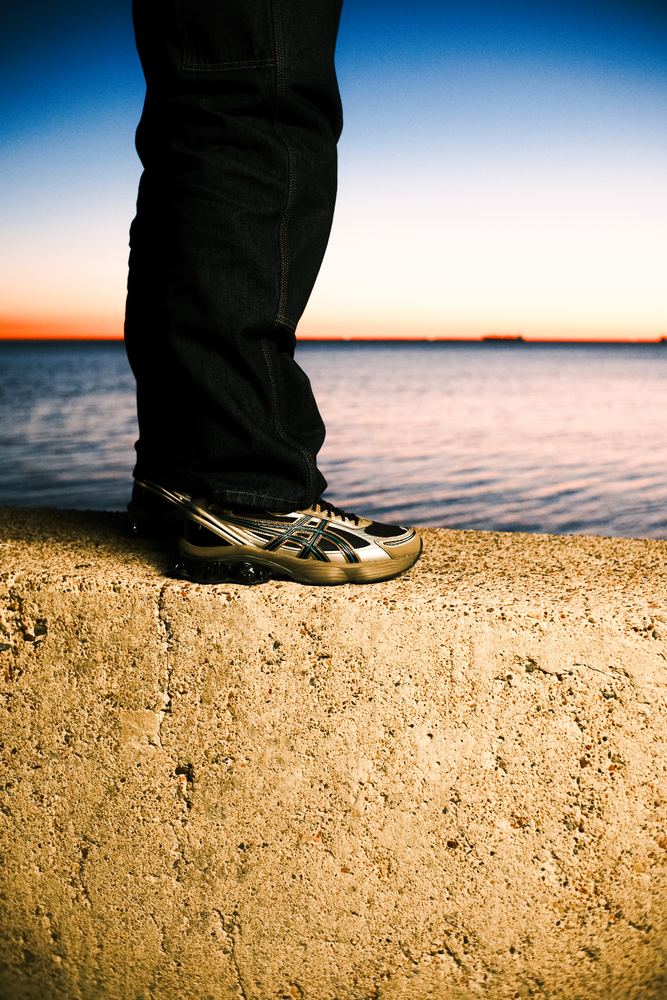 ASICS — frame 01
